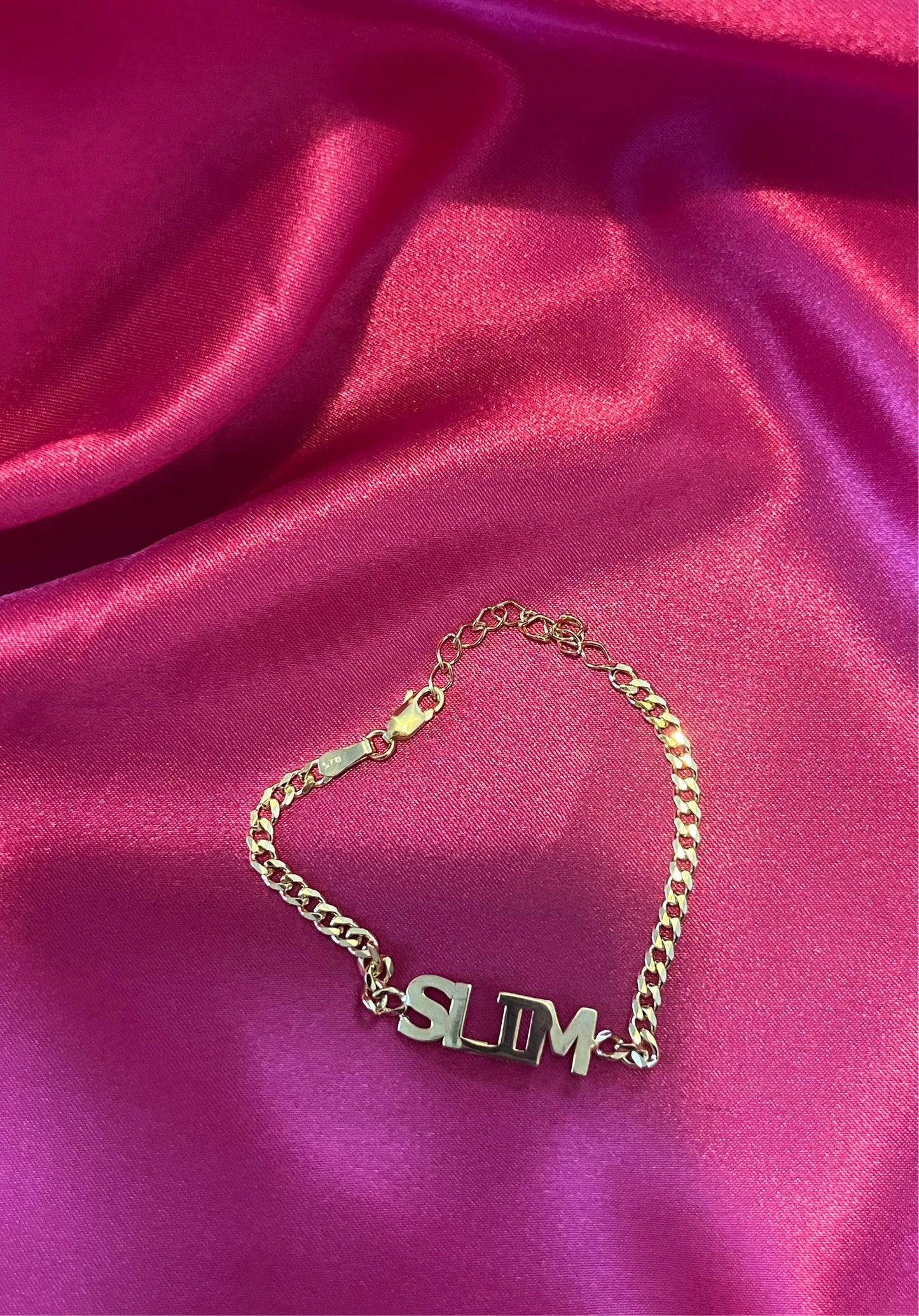 Customized Name Bracelet (large cap letter)